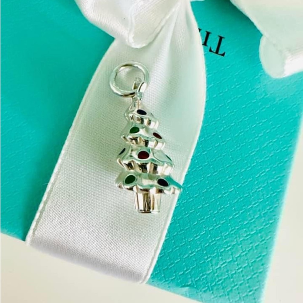 ❌❌SOLD❌❌♥️Tiffany vintage silver 925 Christmas tree charm ♥️